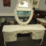 754 2473 DRESSING TABLE
